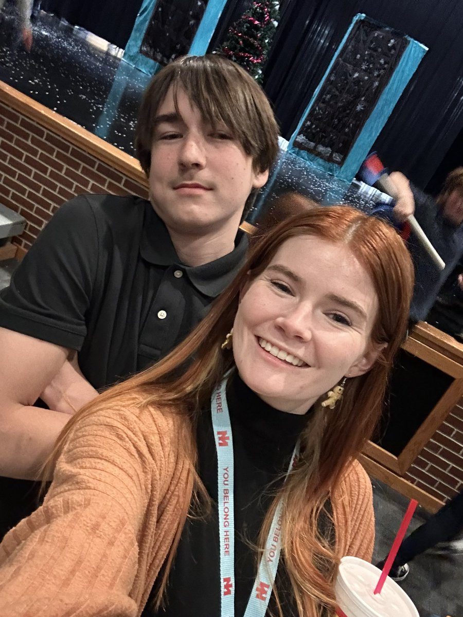 Emily Rudd tweet media