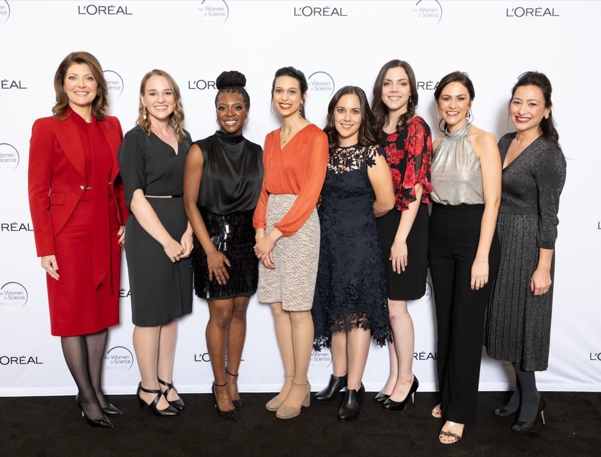It’s truly an honor to join the community of @4womeninscience fellows along with this year’s amazing cohort - @caitlinkowa, @BrainExplorer, @brialmacklin, & @JCMejiasPhD. You can watch their inspiring stories here: loreal.com/en/usa/pages/g…