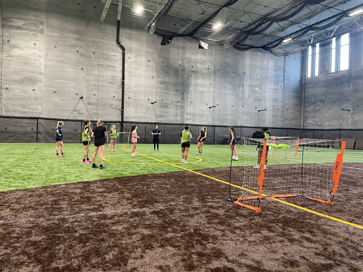 River Light FC tweet media