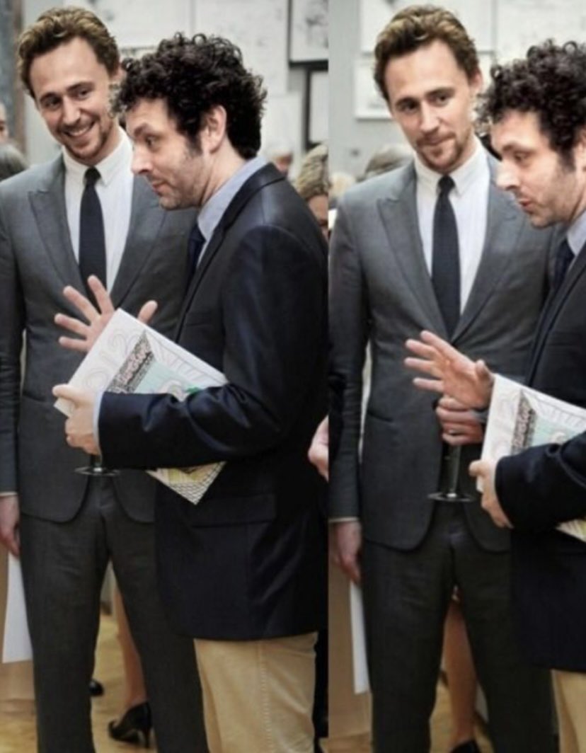 TheBendySlow's tweet photo. I just want someone to look at me the way that Tom Hiddleston is looking at Michael Sheen https://t.co/7k8bkIzhAr