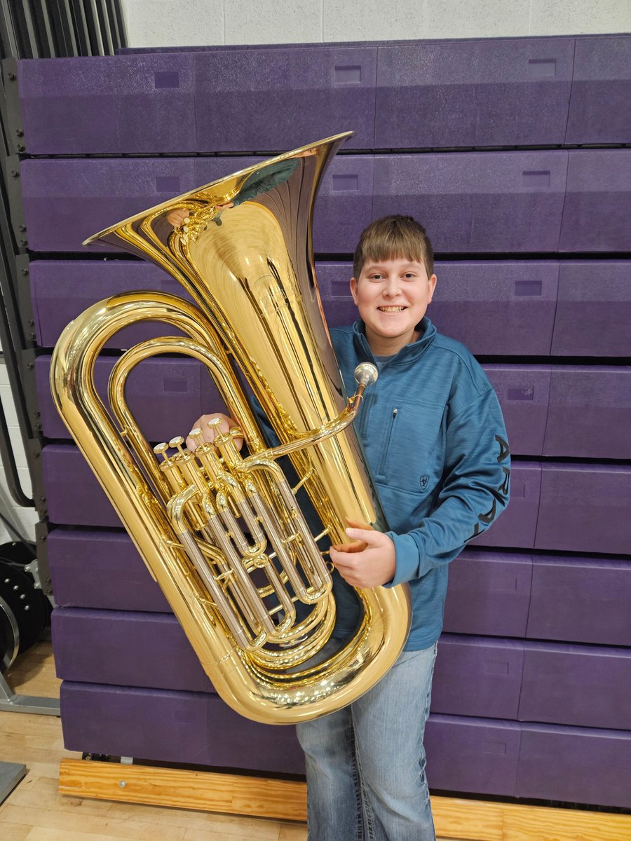 On Saturday, December 2nd the Northeast Iowa Middle School Honor Band was held at Oelwein High School.  Case Bowden was selected from over 600 students  nominated by their band directors to be part of the honor band.