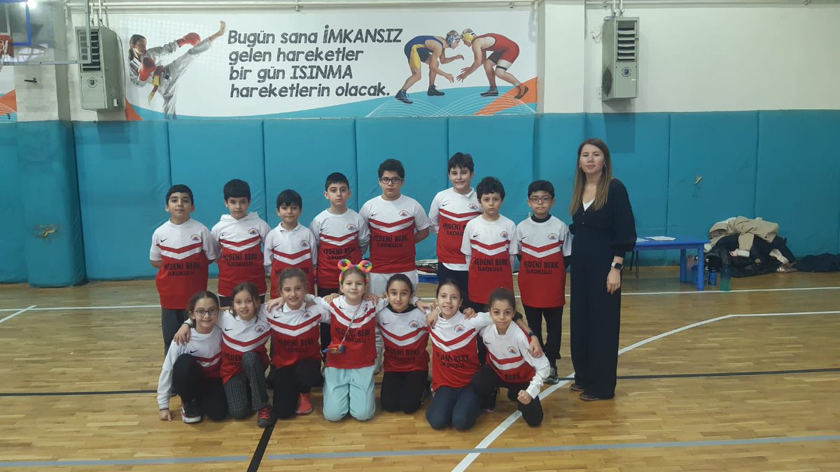 medeniberkio's tweet photo. 👏👏👏’larımız 4. Sınıflarda ilçe şampiyonu olan 
Sek Sek takımımız için..
Emeği geçen tüm ekibimize sonsuz teşekkürler 
@imemtemelegitim @BakirkoyMEM @karzuoglu @mberkanaokulu https://t.co/CWyDuaRiUR