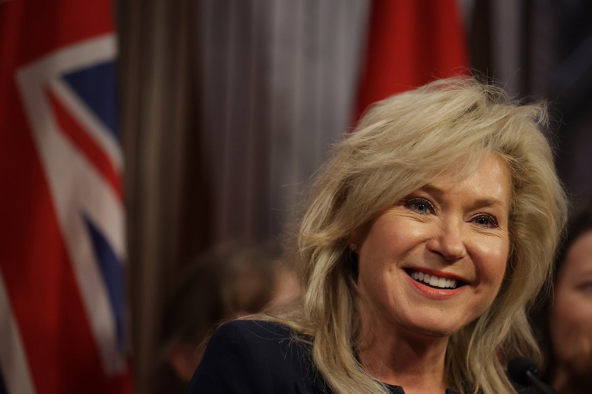 Great set of pictures! <a href="/BonnieCrombie/">Bonnie Crombie 🇨🇦</a>'s first appearance at QP since winning really gives off the happy warrior vibe.