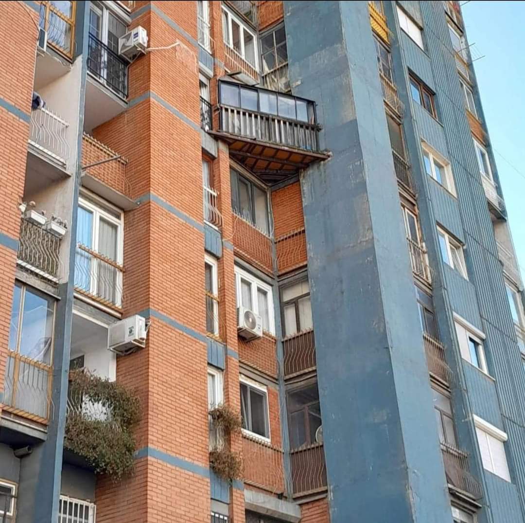 Vrojtuesit e lagjes - Prishtinë tweet media