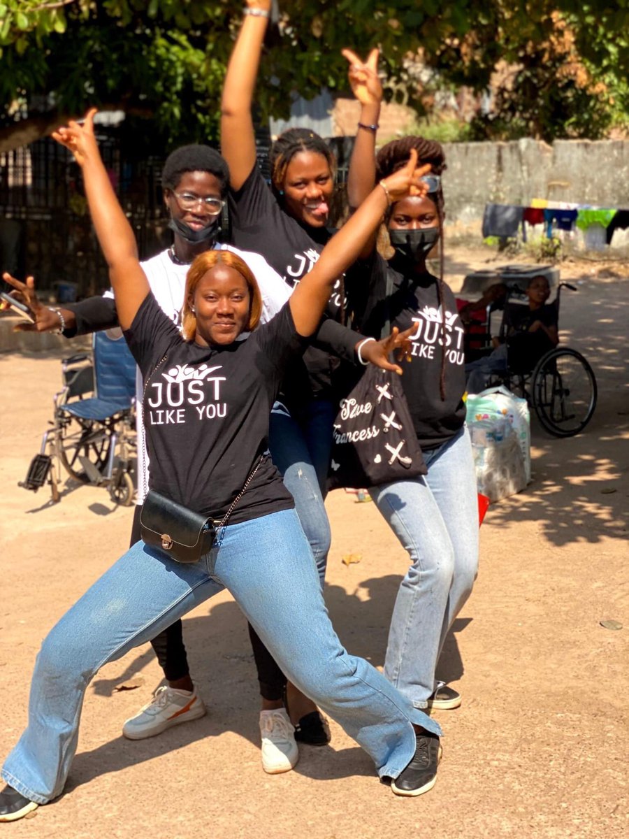 Happy International Volunteers Day to everyone who makes JUST LIKE YOU a possibility. ❤️