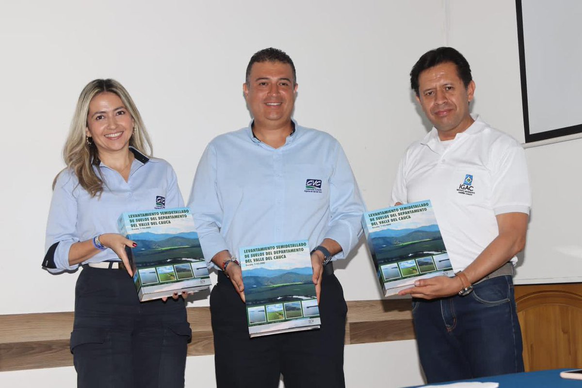 Caracol_Cali's tweet photo. El Valle es desde hoy el primer departamento con estudios de suelos a escala 1:25.000 en el país, que permite saber dónde están las mejores tierras para cultivar y producir pero también dónde hay suelos susceptibles a la degradación y cómo hacer una mejor conservación. https://t.co/ed67fuqIF1