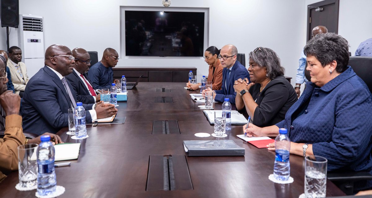 Great to meet with Ghanaian Vice President @MBawumia during the #PKMinisterial. We discussed a range of issues, including democratic backsliding across West Africa and the ongoing situation in Niger.