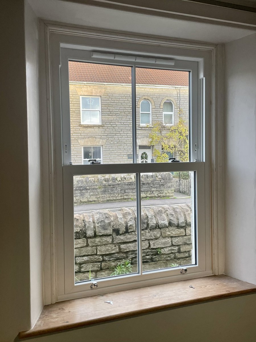 Mark Robbins Ltd tweet media