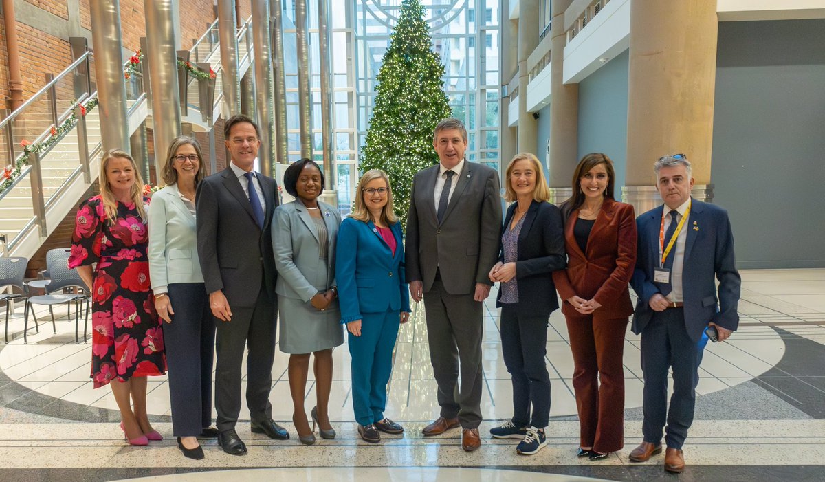 Yesterday, I welcomed @MinPres of the Netherlands and @JanJambon of Flanders to Phoenix City Hall to kick off their economic mission focused on semiconductors. As the epicenter of the U.S. chips industry, Phoenix is definitely THE place to get together!