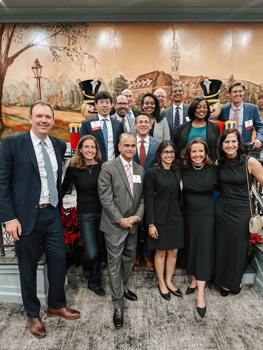 👀🔥👀🔥 wow. 

MDACC family at the Southern Surgical Association Annual Meeting 2023.

#oncsurgery #endcancer 
@MDAndersonNews