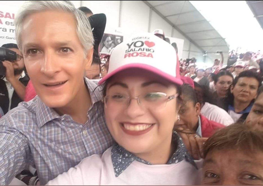 Jessica_Anaya87's tweet photo. Que tenga un hermoso cumpleaños, le mando un fuerte abrazo y siga apoyándonos siempre.
Recuerde que usted es de todas las mujeres...
#EquipoADMM
#Distrito6
#Ecatepec
#JesusEcheverria https://t.co/rWkjQwjUOQ