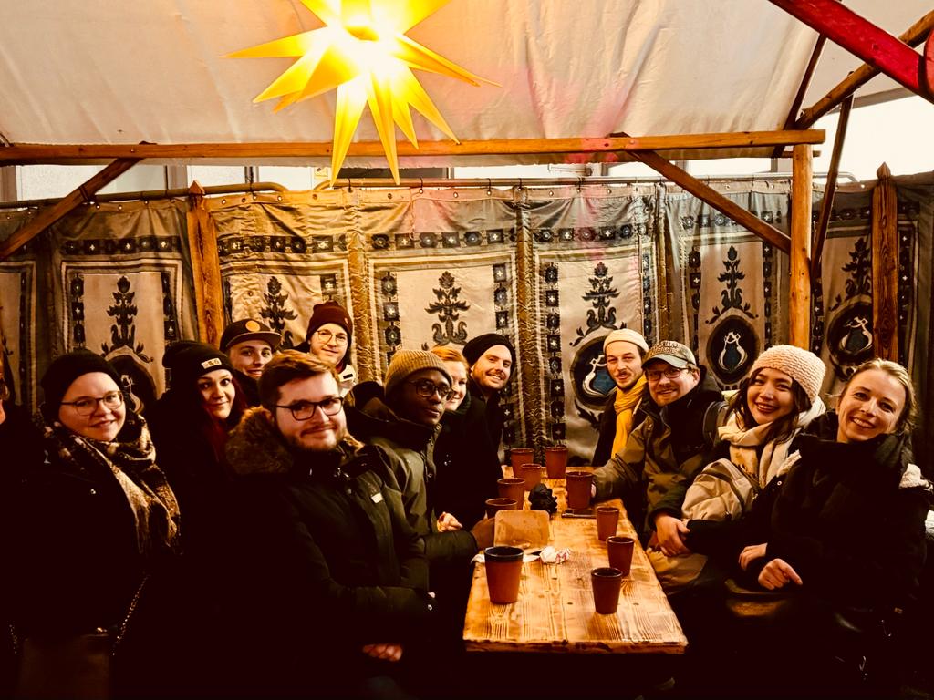 The @TischlerLab made an excursion to the @bochum_de #ChristmasMarket What a great evening, a fantastic group 😊😉