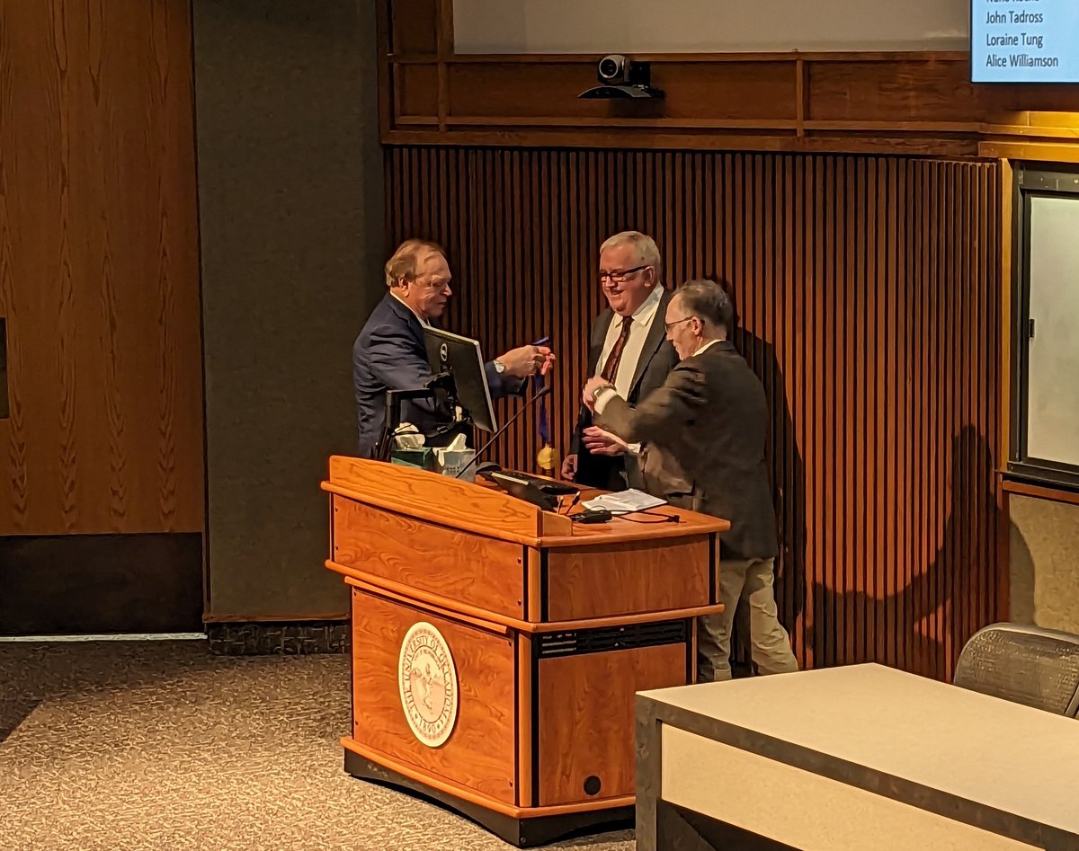SharpeLab (@labsharpe) on Twitter photo Amazing opportunity to hear Professor Sir O'Rahilly's Hamm Prize seminar and to chat with him about science and MC4R. Just an incredible day. <a href="/HammDiabetesCtr/">OU Health Harold Hamm Diabetes Center</a> Amazing opportunity to hear Professor Sir O'Rahilly's Hamm Prize seminar and to chat with him about science and MC4R. Just an incredible day. <a href="/HammDiabetesCtr/">OU Health Harold Hamm Diabetes Center</a>