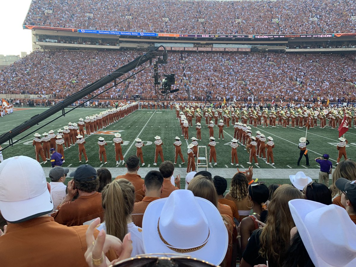 Clint Hamilton🤘🏽🤠🤘🏽#HookEm tweet media