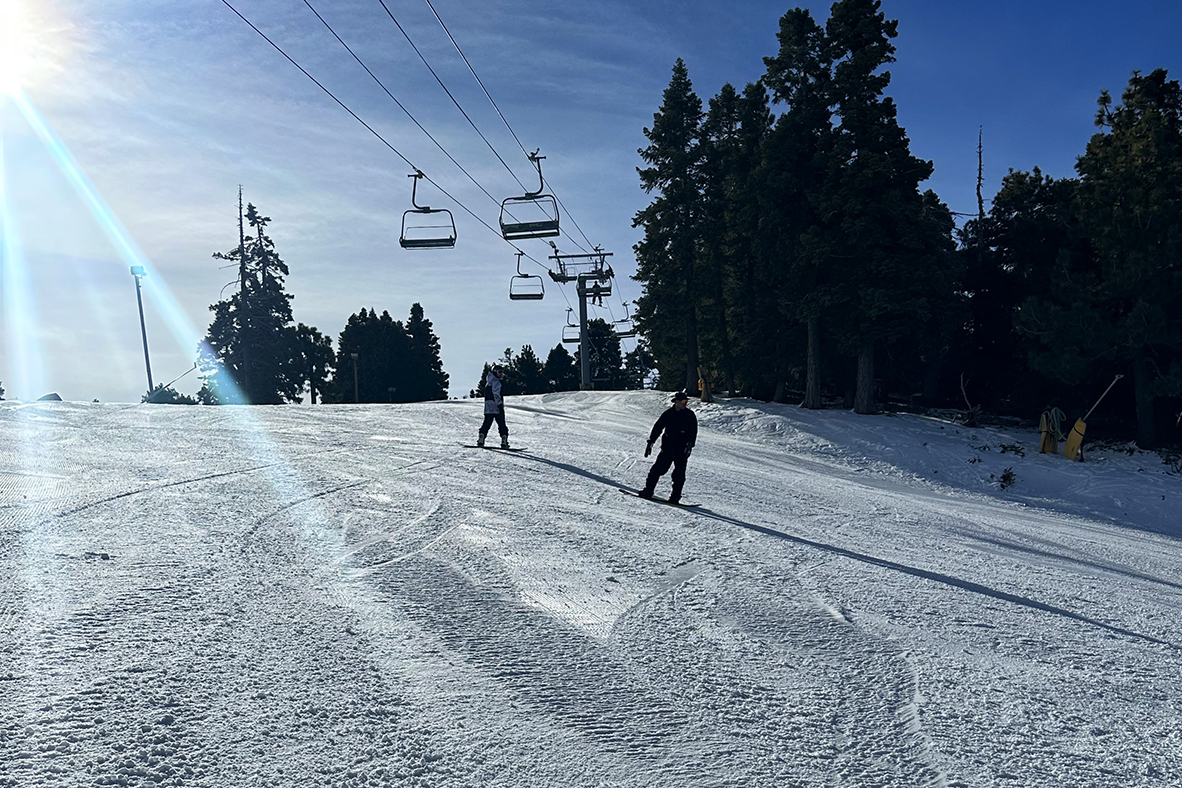 mthigh's tweet photo. Sunny skies and soft snow. Find your Happy Place at the High. Get tickets at link in Bio. #mthigh #mountainsoffun
12m https://t.co/nVL6iF0ayL