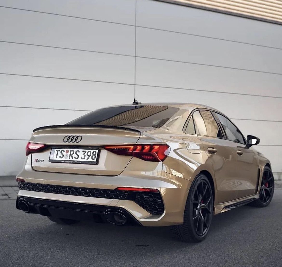 Car lifestyle tweet media