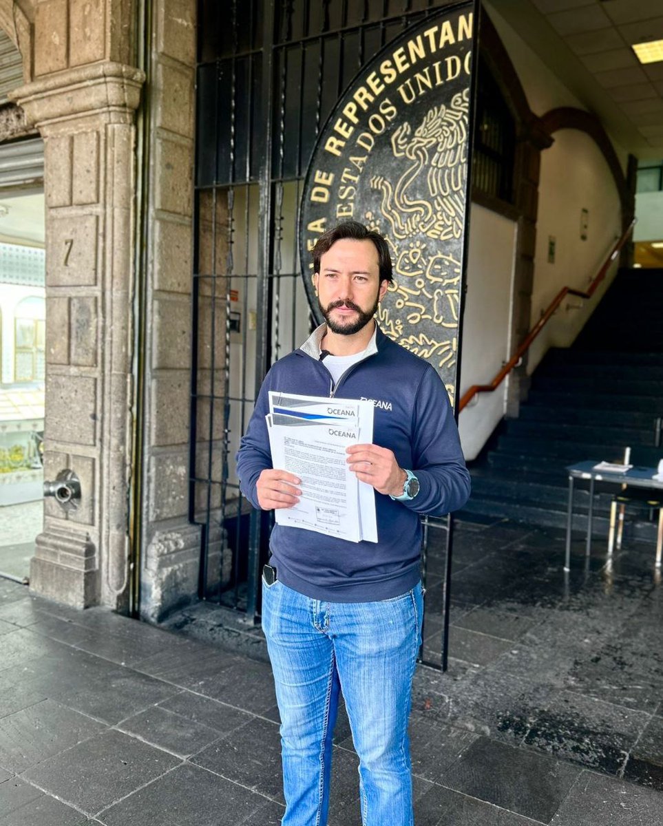 Hoy acudimos al <a href="/Congreso_CdMex/">Congreso de la Ciudad de México</a> a entregar más de 16 mil firmas de personas que preocupadas por el medio ambiente y la salud pública, exigen la regulación de los plásticos innecesarios del comercio electrónico.