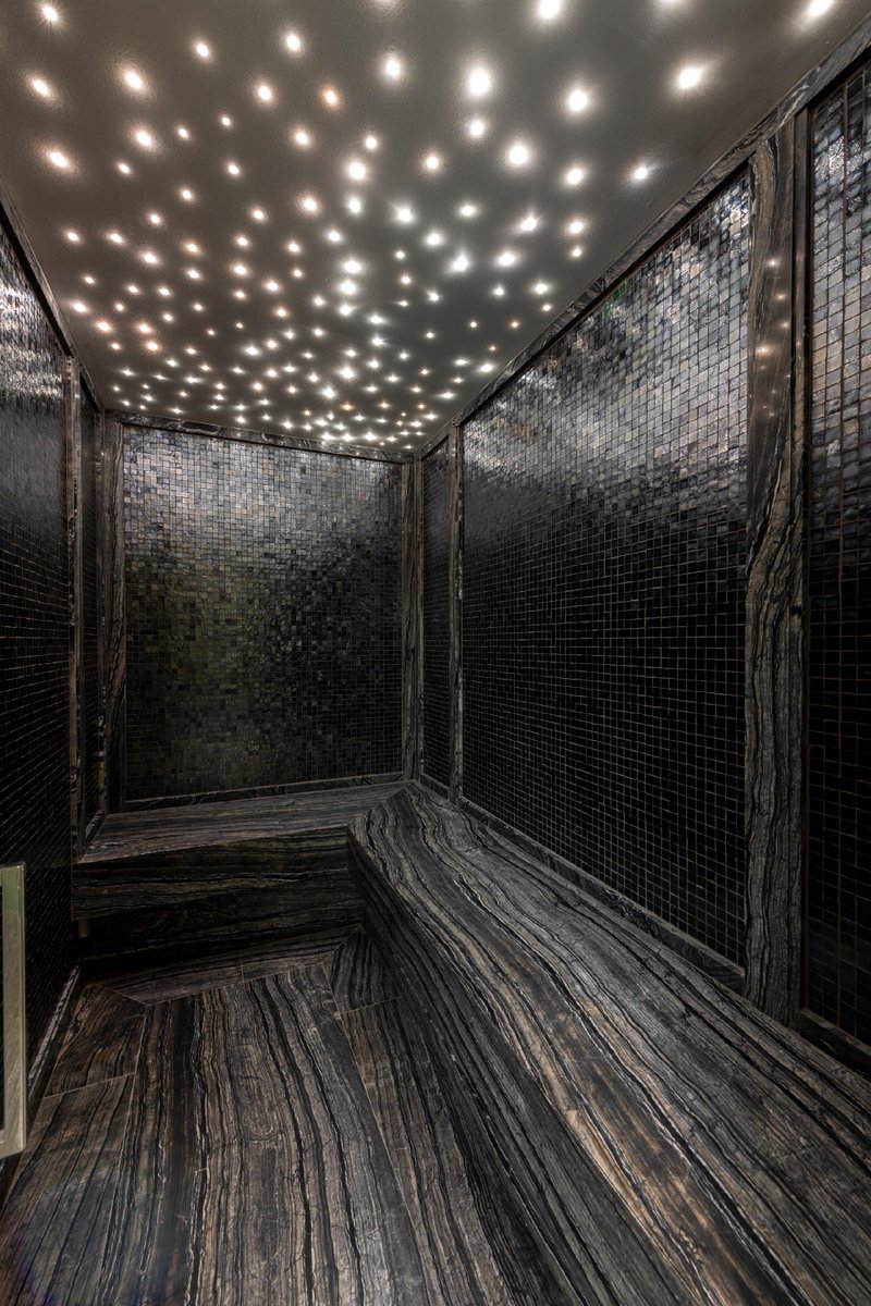 Unwind in ultimate bliss with this breathtaking sauna, complete with a star-filled ceiling! The perfect place to escape and rejuvenate, transporting you to a world of relaxation and indulgence.

➡️ ddre.global/listing/st-joh…

#sauna #wellness #relaxation #ddreglobal #teamddre #pr...