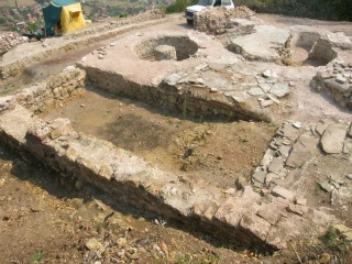 balkanstruth's tweet image. The lost #Illyrian and #Roman city of #Ulpiana is #Kosovo’s richest #ancient site, an @archeological wonderland full of buried #treasure and myserious #graves.