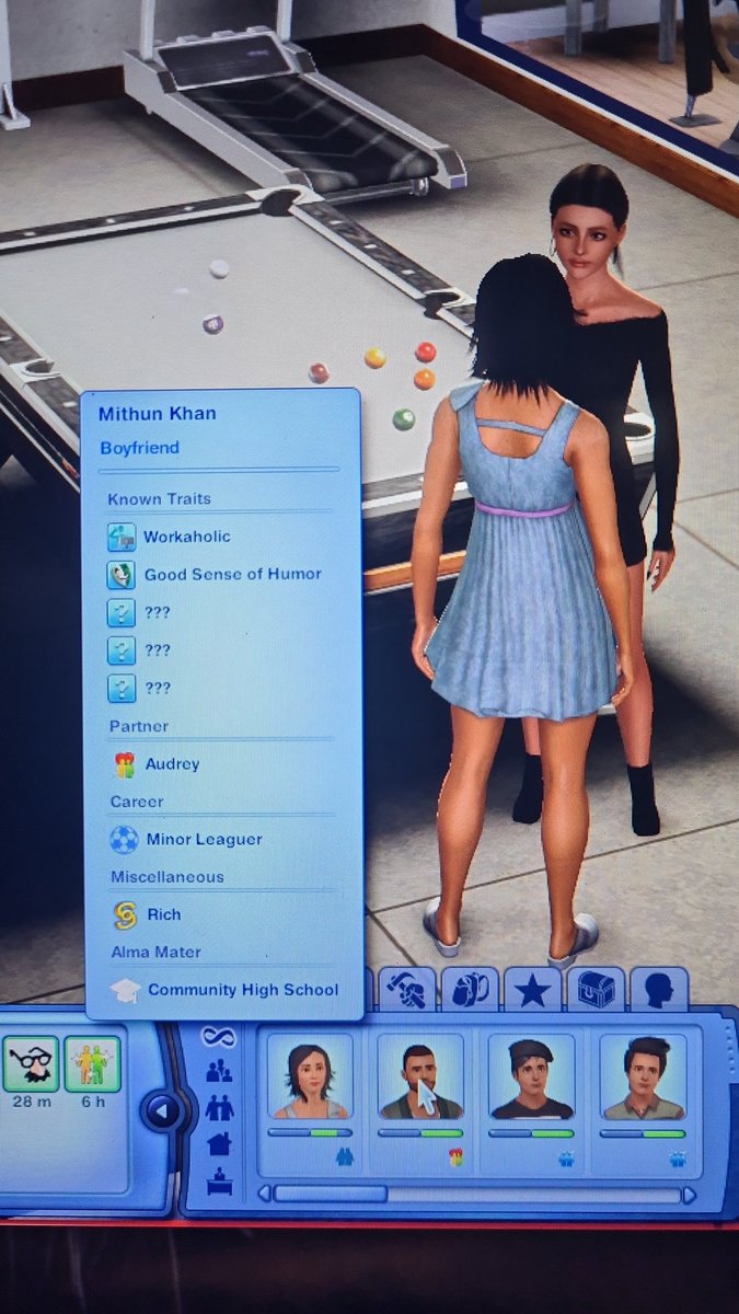 Beckilly97's tweet photo. Sims 3 at it's finest. My girl Audrey met this guy from Starlight Shore named Mithun Khan. Thought at first that he was a good guy. Turned out I was wrong 😂 took my sim to his place and turned out there's a girl named Ariella Chen living there as well and I saw them flirting - https://t.co/EpX6UrCmCO