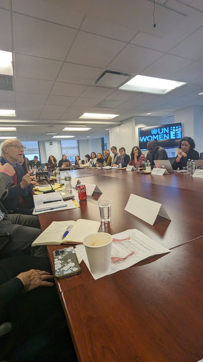 Kicking off <a href="/UN_Women/">UN Women</a>'s third #ASP side event, a civil society workshop on the draft articles on crimes against humanity. Another full house for a critical conversation. So glad to be a 🪰on the wall! Thanks to <a href="/GlobalJusticeC/">Global Justice Center</a> and co-hosts for organizing.