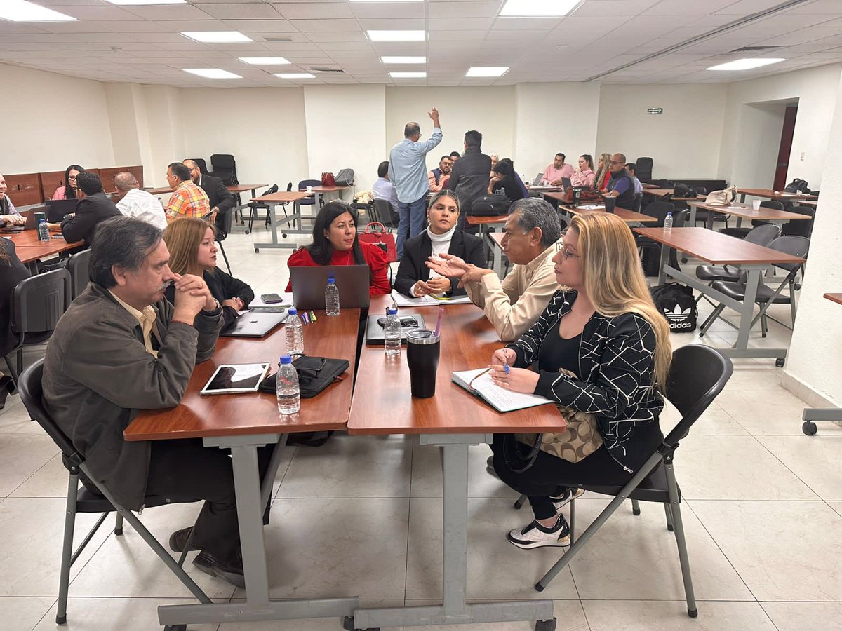 cide_uas's tweet photo. CIDE UAS Presente en el Taller “Pertinencia de los Programas de Posgrado e Investigación de la UAS” a cargo de la Mtra. María Elena Barrera Bustillos.

@uasoficialmx 
#uas #cideuas #CalidadEducativa #somosgrandesomosuas https://t.co/HyQKyd1cb1