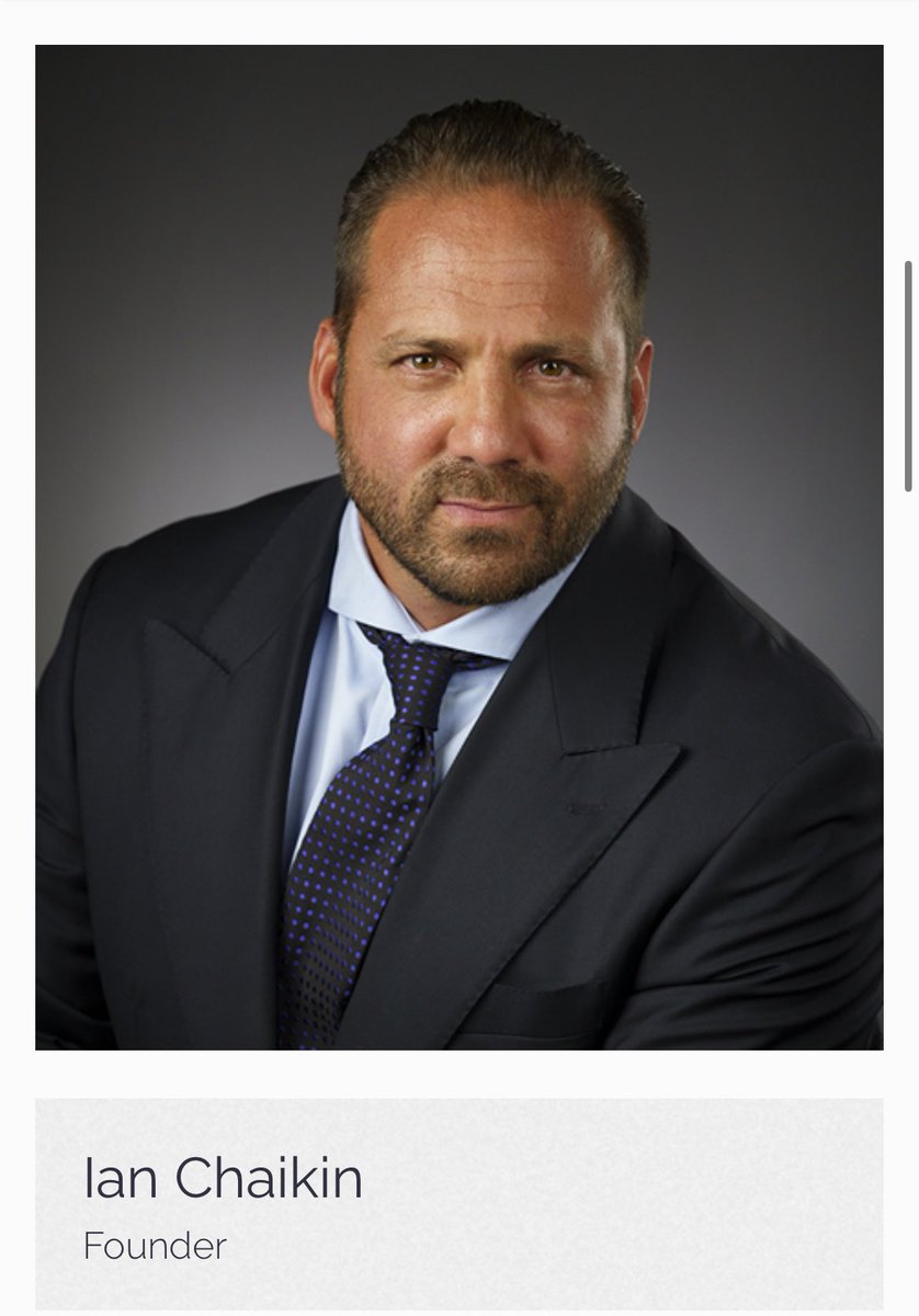 smqb_'s tweet photo. This is Ian Chaikin of @ParisChaikinLaw. Partner of @JParis4.  

Watch this video where he insults a Muslim person with awful derogatory slurs at a school meeting Syosset, Long Island. Then he tries to attack them. Not okay at all.

#HateSpeech 

 https://t.co/xyba3JZb3O https://t.co/es5wkthhyS