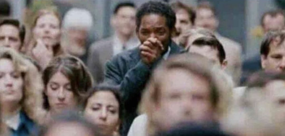 Yo el 24 de diciembre a las 5 de la tarde buscando un pantalón en el centro