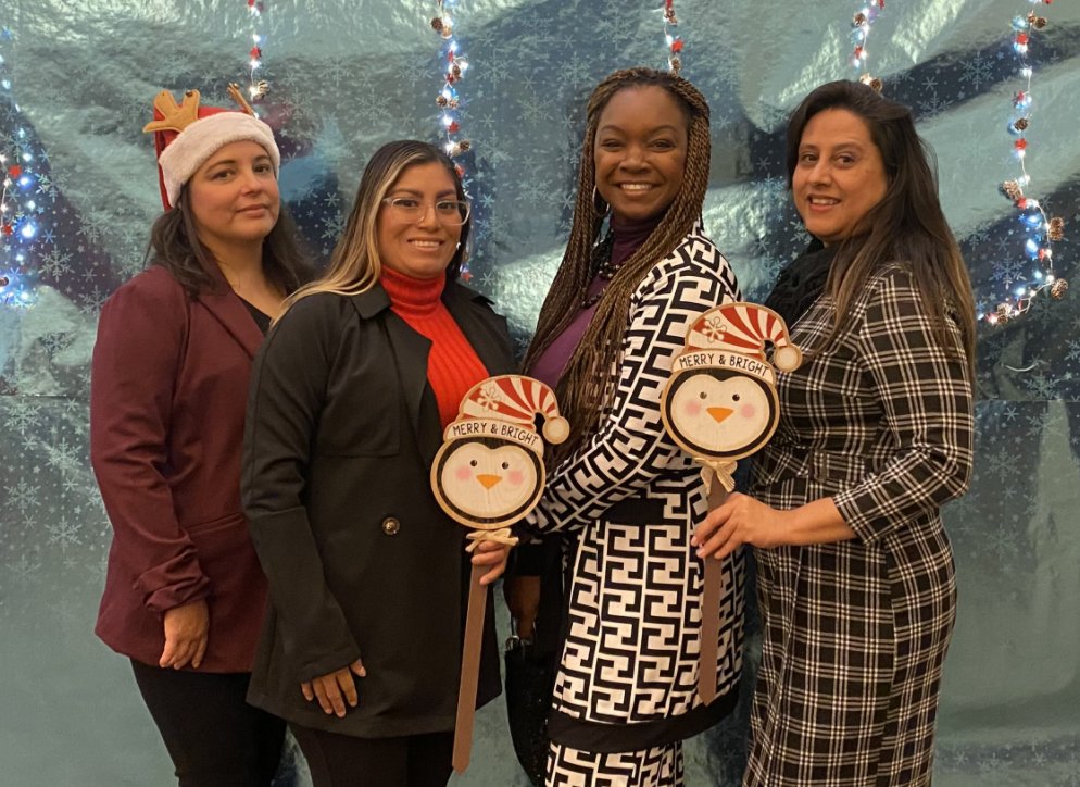 LaVernePUSD's tweet photo. Our executive board members at the holiday family engagement luncheon with the #FirstDistrictPTA community. #ProudToBePUSD https://t.co/dgCpLo4uWf