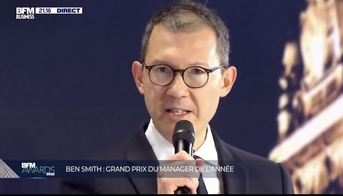 Gate7aviation's tweet image. BFM Awards : Ben Smith le DG d’Air France KLM reçoit le prix du meilleur manager de l’année 2023. @AirFranceKLM #AirFrance #KLM #BFMAwards ✈️🇫🇷
