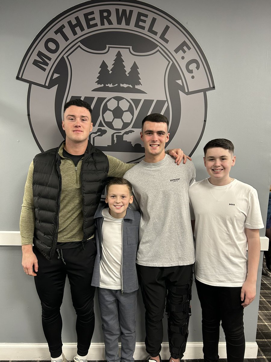 Lee Miller (@leemillerscotia) on Twitter photo Proud dad tonight. My youngest Jude signing his first pro youth contract tonight. Following in his big brothers footsteps. Good luck to all the boys🥰⚽️ <a href="/MotherwellFC/">Motherwell FC</a> <a href="/LennonMiller06/">Lennon Miller</a> Proud dad tonight. My youngest Jude signing his first pro youth contract tonight. Following in his big brothers footsteps. Good luck to all the boys🥰⚽️ <a href="/MotherwellFC/">Motherwell FC</a> <a href="/LennonMiller06/">Lennon Miller</a>