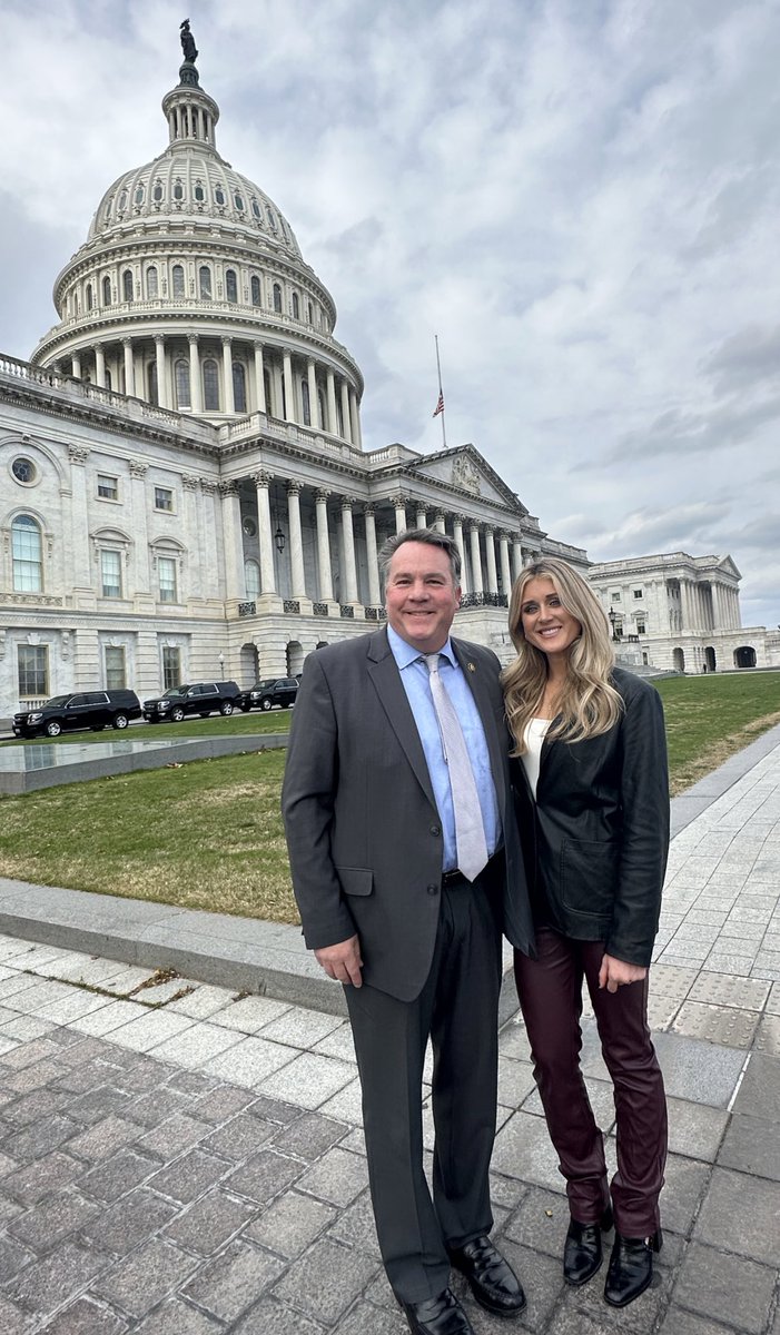 Great to chat with @Riley_Gaines_ at the Capitol today. Riley is a warrior in the fight to protect women's sports. I applaud her fierce advocacy.