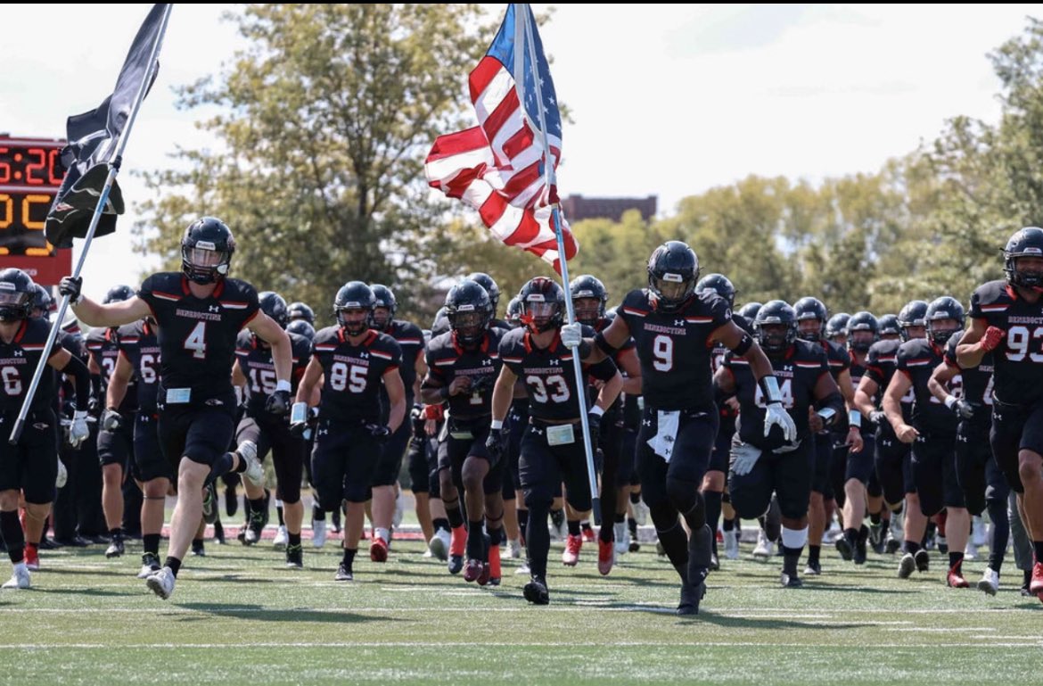 Very thankful to have received an offer to the university of Benedictine.#BST
<a href="/jason247scout/">Jason Jewell</a> @Kennedy73 <a href="/gridironarizona/">Gridiron Arizona</a> <a href="/FootballBrophy/">Brophy Football</a> <a href="/RavenFootballBC/">Benedictine Football</a>