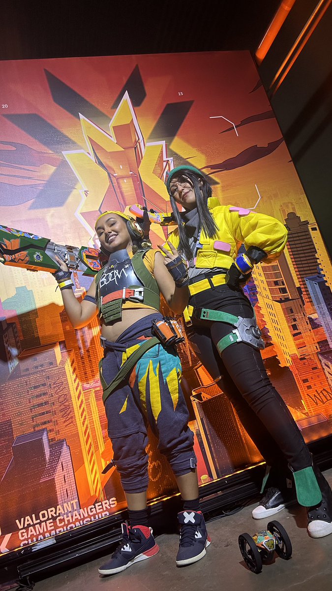 Nida Cosplay tweet media