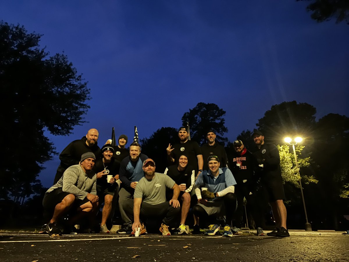 Girlmaker led today's beatdown at Field Of Dreams.
12 HIMs stepped up to the challenge including our newest addition, FNG Focker (our third Focker in the NoHo region).
Way to get after it HIMs

#f3noho #f3houston #f3nation