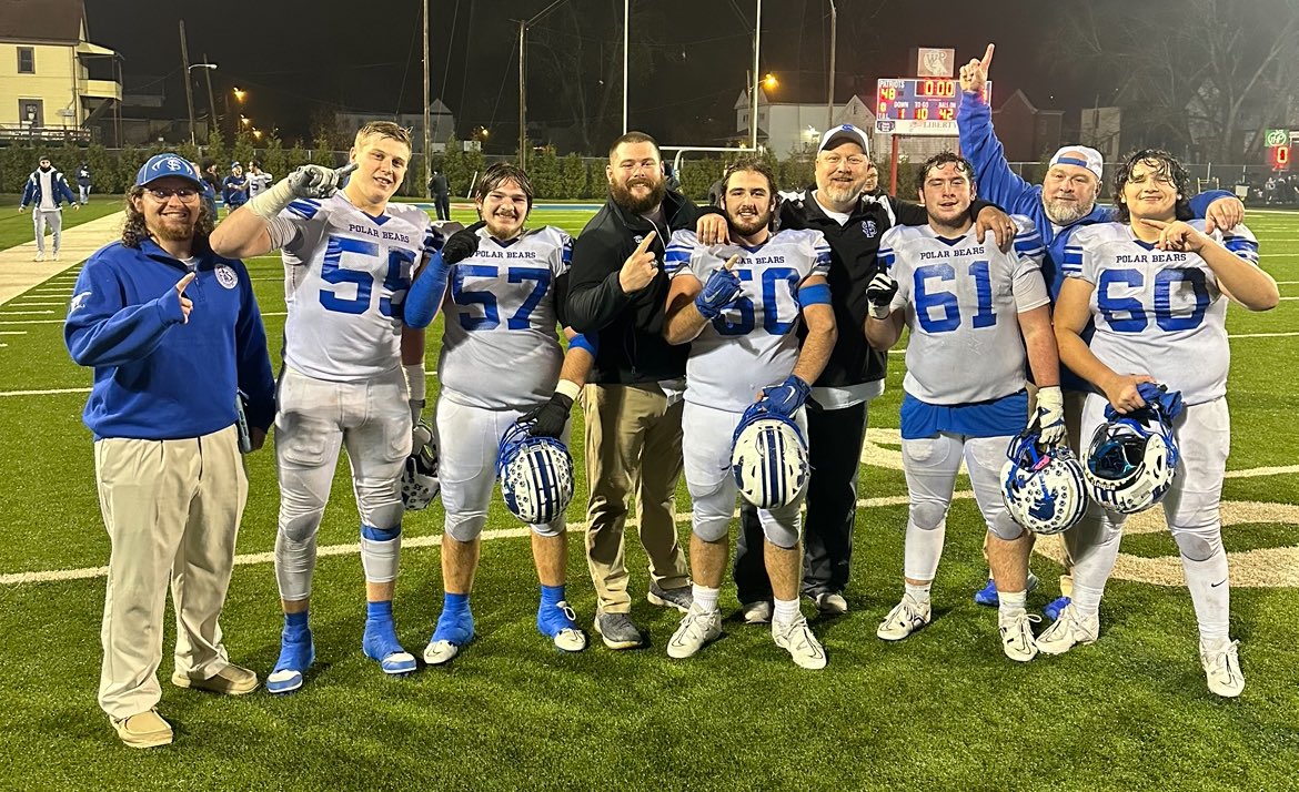 OFFENSIVE LINE
This group paved the way for over 5,500 total yards, (2,625 rushing) and 77 TDs while only giving up 9 sacks. Extremely proud of these young men!! 
*STATE CHAMPS*
