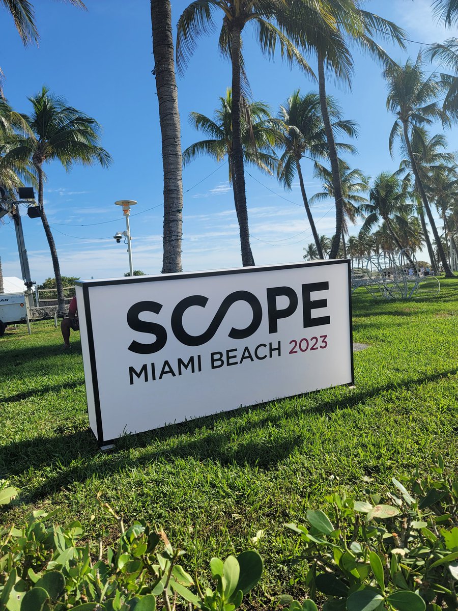 Nile_Fortner's tweet photo. First Day of SCOPE Miami Beach Art Fair 2023 🏖🌴🎨 @SCOPEArtShow

#SCOPEMiamiBeach #SCOPE #SCOPEArtShow #MiamiBeach #Art #Artwork #Artists #ArtShow #Event #SouthBeachMiami #SouthBeach #ArtoftheDay #ArtBasel #ArtBaselWeek #ArtBasel2023 #MiamiFL #MiamiFlorida #TuesdayThoughts #FL https://t.co/KlewXRRpBB