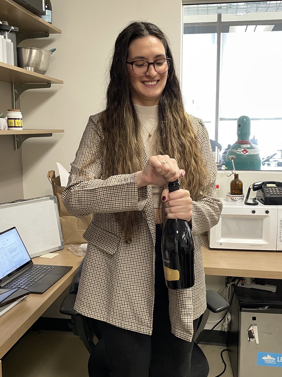 Congrats Allison for doing so great on your 4th term! Cheers to Ni chemistry 🥂👩‍🔬