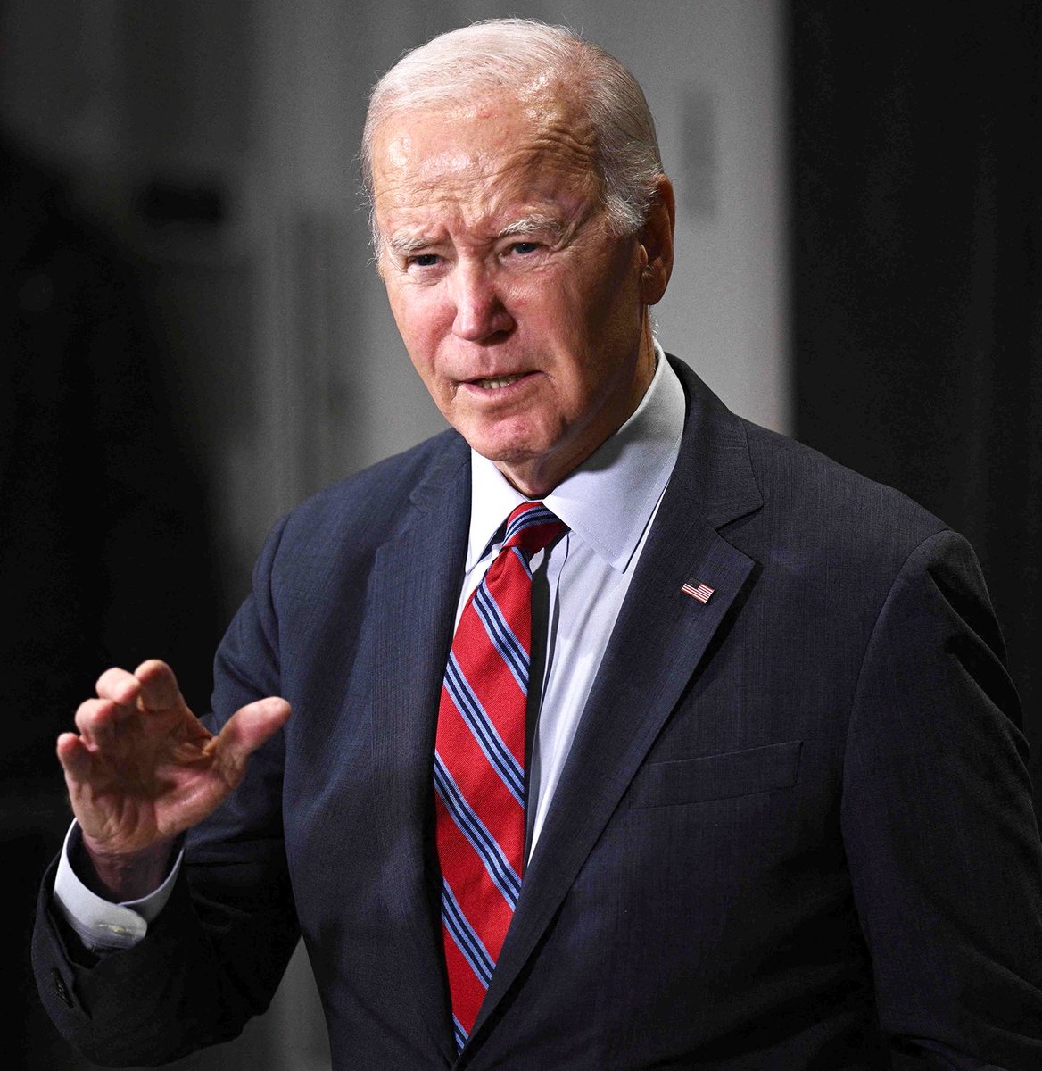 PopBase's tweet image. Joe Biden says he’s not sure he would be running for President again if Trump wasn’t running:

“If Trump wasn’t running, I’m not sure I’d be running”