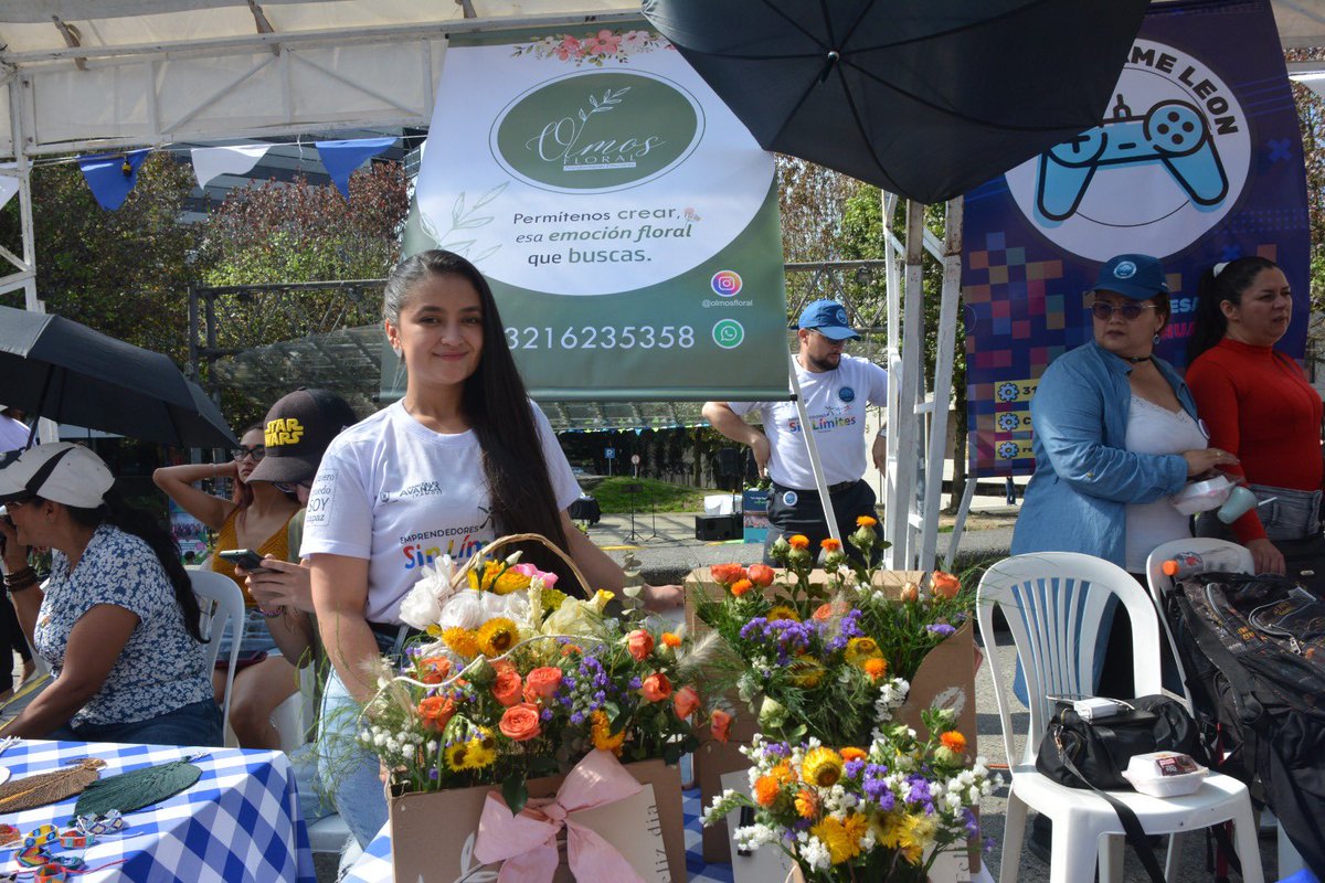 ✨Los sueños de nuestros 92 #EmprendedoresSinLimites, personas con discapacidad, familiares y cuidadores, se hicieron realidad durante la ceremonia de clausura del proyecto y la feria de emprendimiento. 🧑‍🎓🎡
#DiaInternacionalDiscapacidad #PorqueQuieroPuedoSoyCapaz