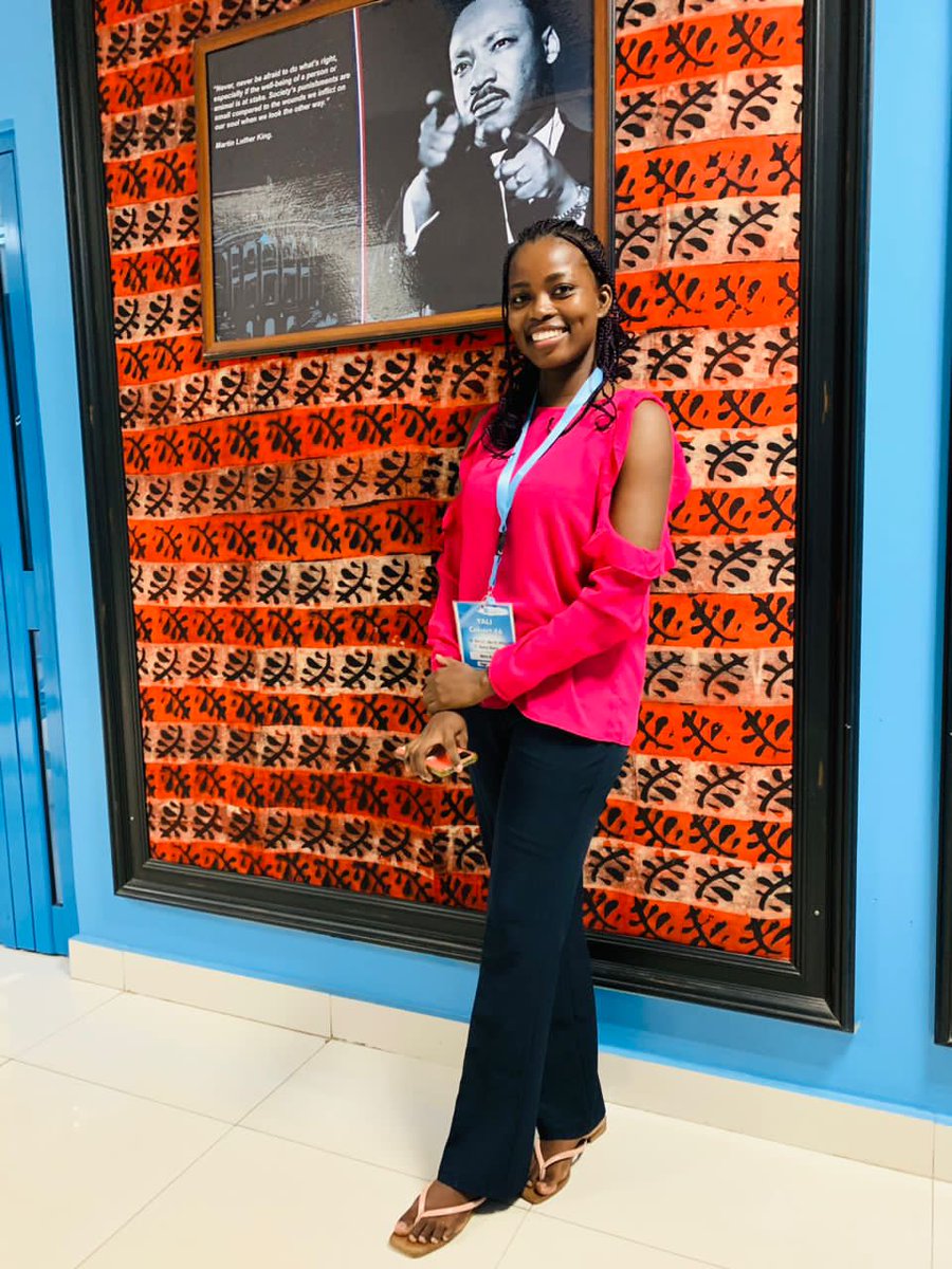 Enthusiasm after a rich and practical lecture 🥳

#YALITransformation #YALICohorte46 #YALIRLCWA