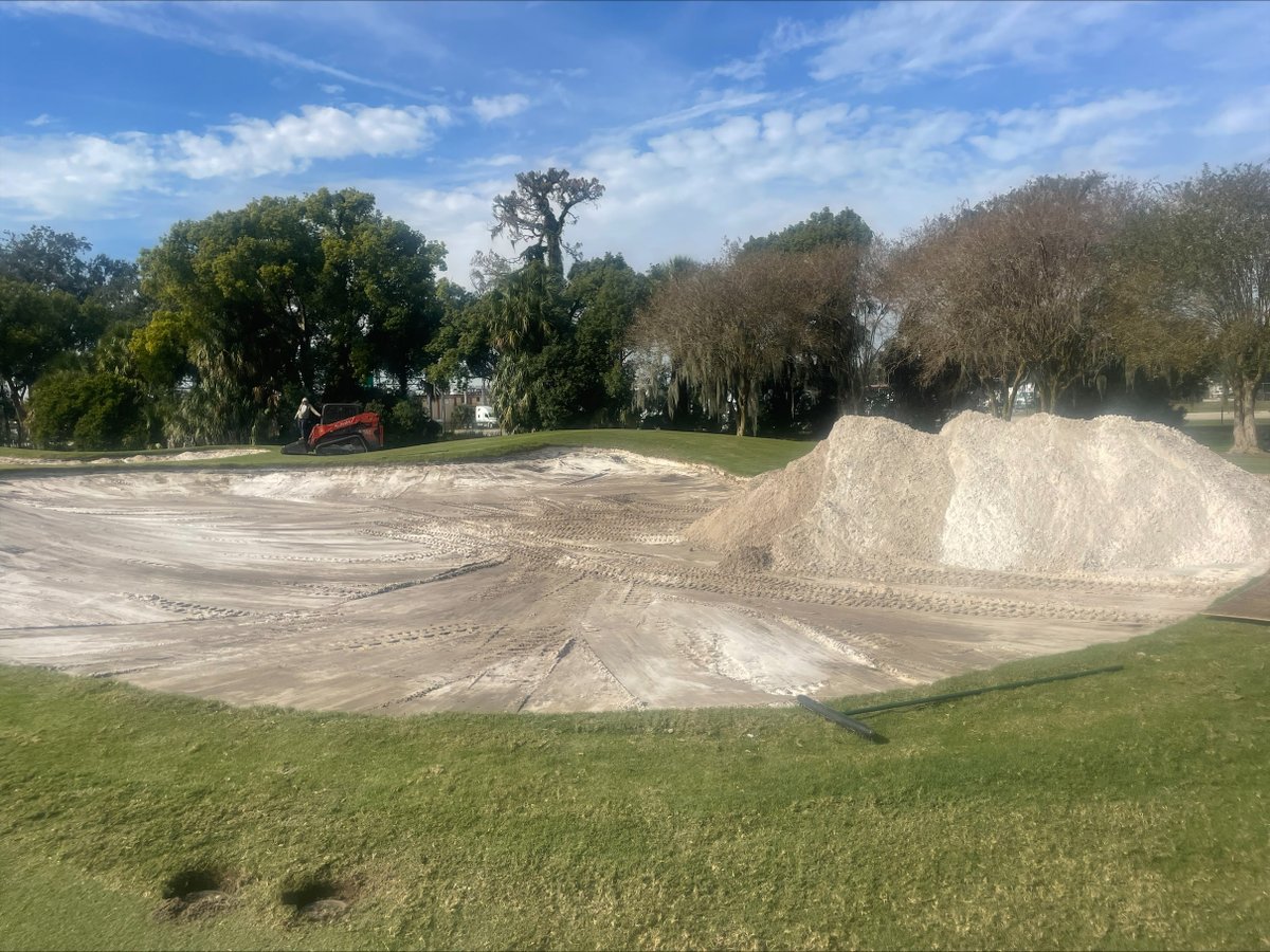 XGD_Systems's tweet photo. XGD Systems is @thepalmagro in #lakeland #florida for bunker works with @capcongolf. #winterwork #turflife #xgd #greenkeeper #bunker #PictureOfTheDay #capillaryconcrete https://t.co/0LGlPhz5V3