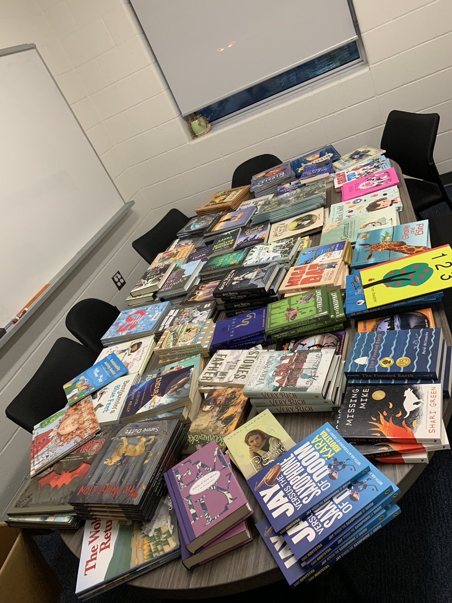 Miss Liu (@missliu_vio) on Twitter photo A massive THANK YOU to <a href="/JaysCare/">Jays Care Foundation</a> for <a href="/DesmondHDSB/">Viola Desmond Public School</a> ‘s new books! We can’t wait to share these with our students!! <a href="/MsHearn_VDPS/">Ms. Hearn</a> 📖 <a href="/Gavinhdsb/">Gavin Robertson</a> A massive THANK YOU to <a href="/JaysCare/">Jays Care Foundation</a> for <a href="/DesmondHDSB/">Viola Desmond Public School</a> ‘s new books! We can’t wait to share these with our students!! <a href="/MsHearn_VDPS/">Ms. Hearn</a> 📖 <a href="/Gavinhdsb/">Gavin Robertson</a>