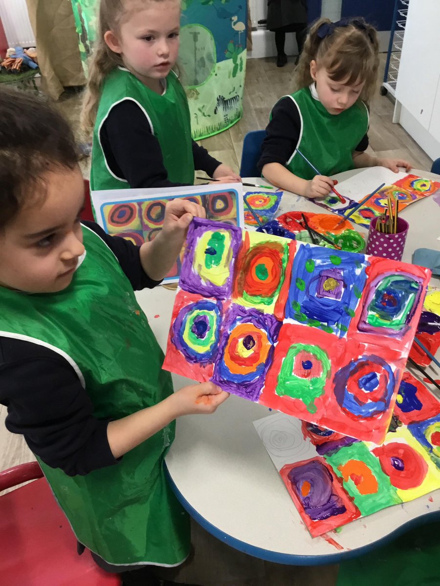 Reception have been learning about the famous artist Wassily Kandinsky. Our Griffins artists recreated his famous painting, using squares with concentric circles and bright colours. #griffinschoolstrust #WideHorizons
#EveryChildsAnArtist #WassilyKandinsky