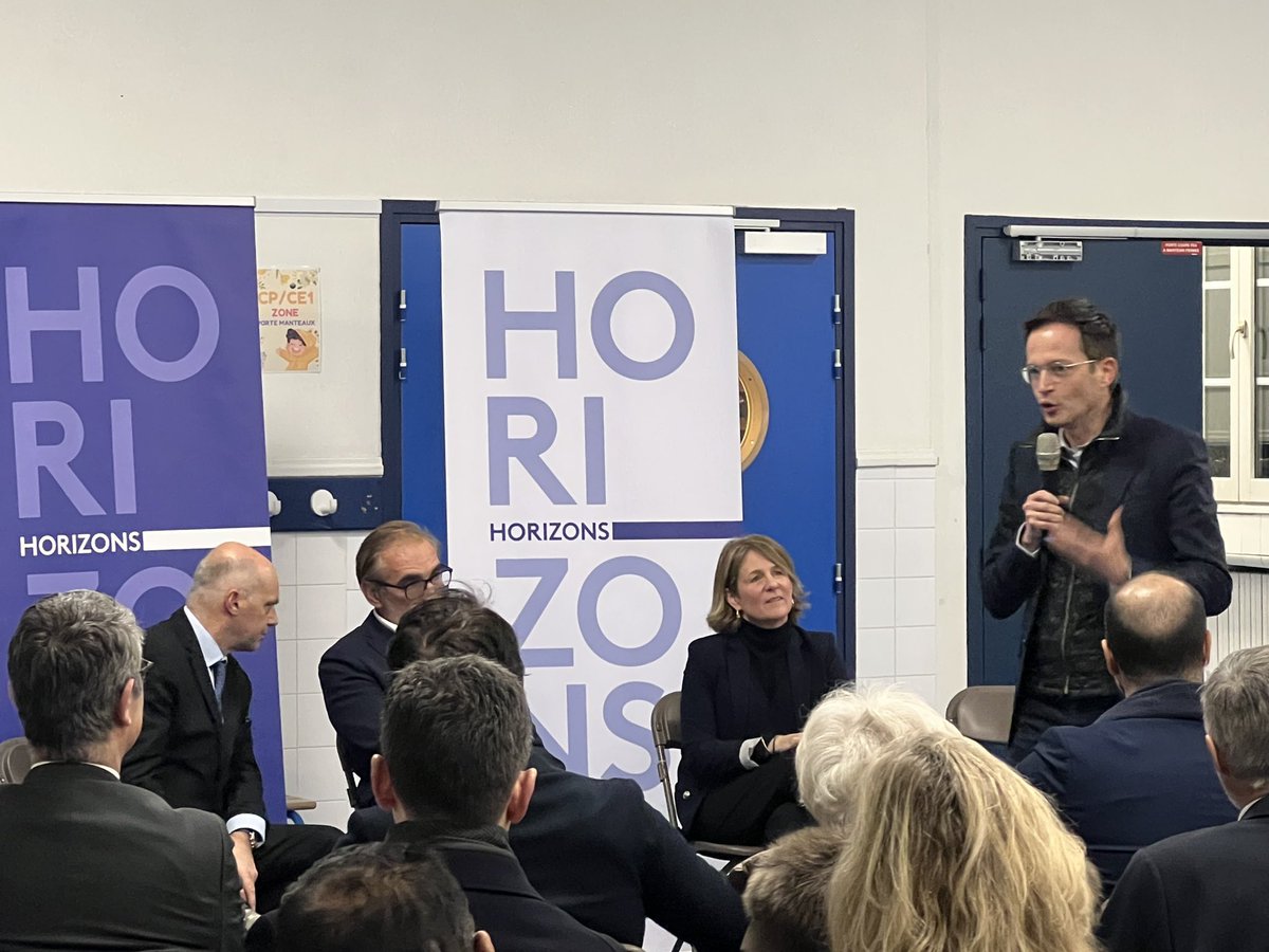 horizons_hds's tweet image. Belle mobilisation dans les #HautsdeSeine pour le lancement du comité horizons de #Puteaux. @HorizonsLeParti se déploie et se structure sur notre territoire. Merci à tous les adhérents pour leur présence active. On continue à grandir ensemble ! @AvecEdPhilippe