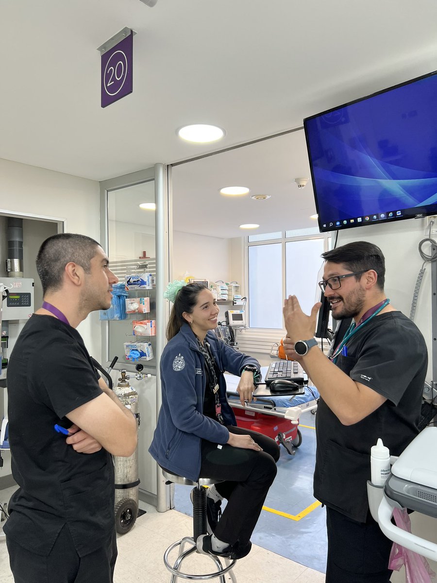 Si te gusta la urgencia y te interesa nuestro programa,puedes ser parte de las estadías de perfeccionamiento en medicina de urgencia, podrás conocer nuestros campos clínicos y participar de todas las actividades académicas durante 1 mes, los cupos vuelan! postula para el 2024, DM