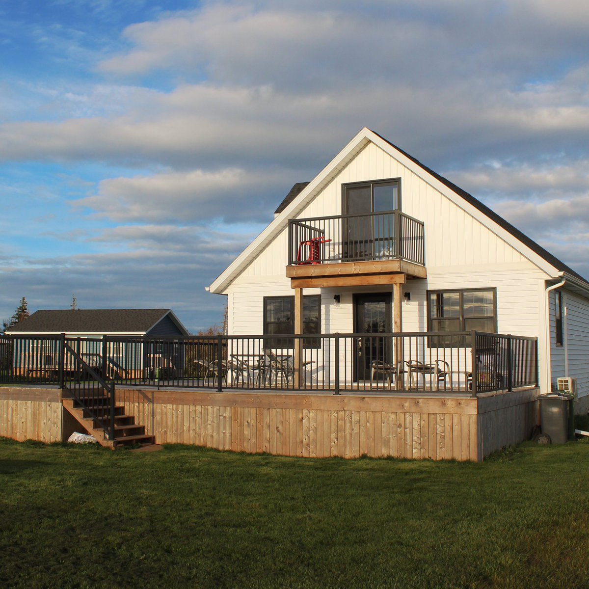 We are live! The Lookout, our first rental is listed on Airbnb, follow the link below to your Island escape! ⬇️

airbnb.com/h/thelookoutpei 

#TheLookout #princeedwardisland #islandlife #island
