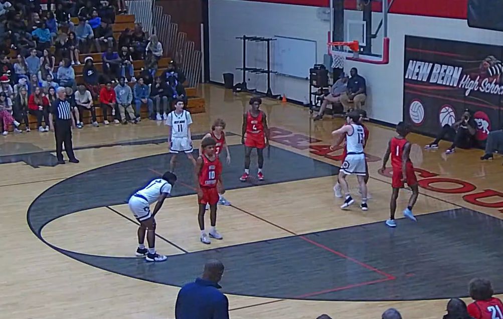 Phenom Game Report: West Carteret vs. New Bern phenomhoopreport.com/phenom-game-re… via @phenom_hoops