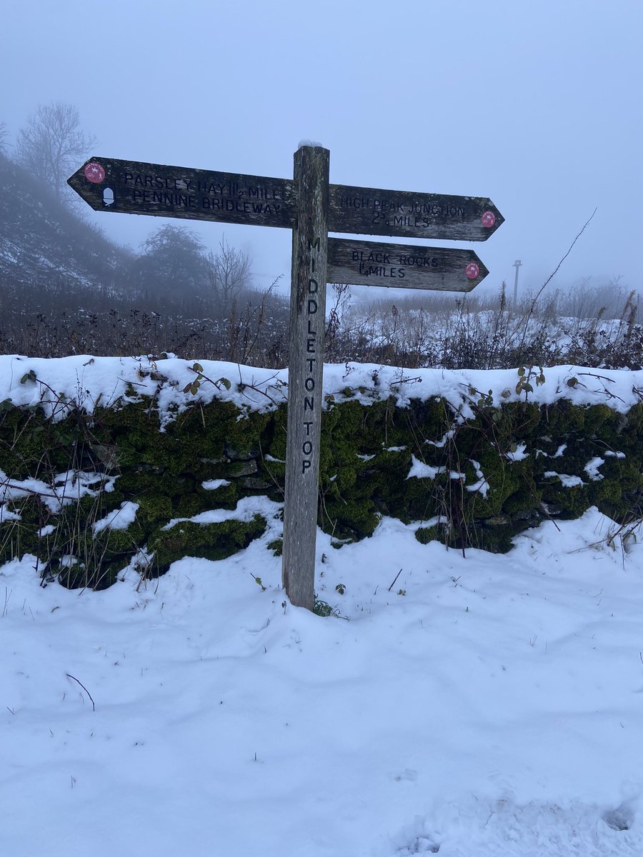 peakrunner47's tweet photo. Two very different days, two days apart โ๏ธ๐ #MiddTop https://t.co/L9kiHW6jY5