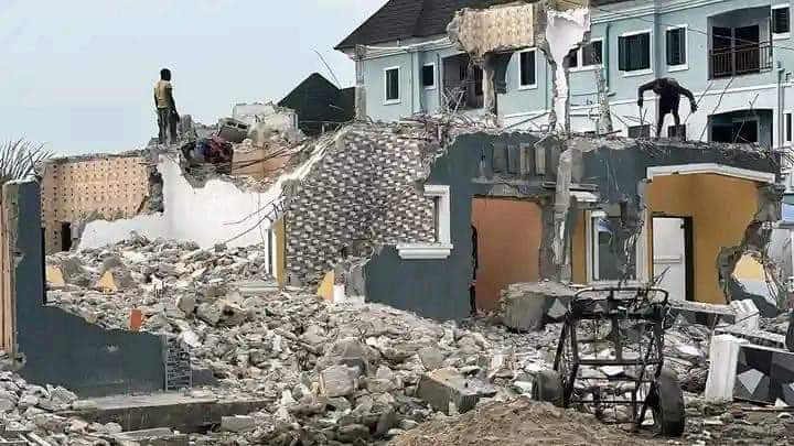 odigomma_1's tweet photo. What happened to the #JEWS in #Eroup is happening to the #Igbos in #Nigeria #Lagos_State.
Have u now leaned a lesson #Igbos!! @Folloers @ChinasaNworu https://t.co/BUfwfw5T4S